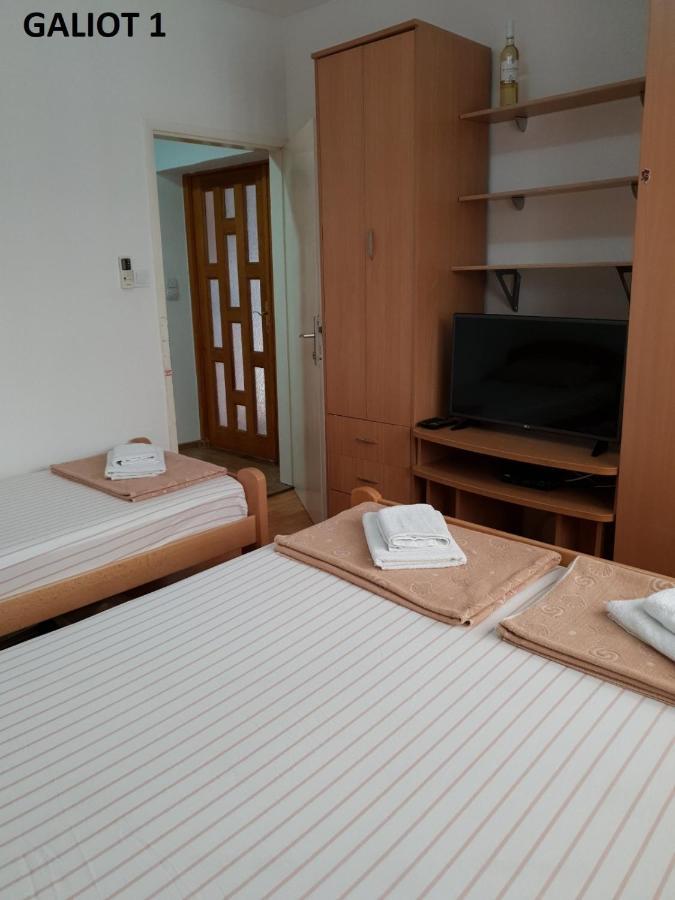 Apartmani Galiot Igalo Ngoại thất bức ảnh