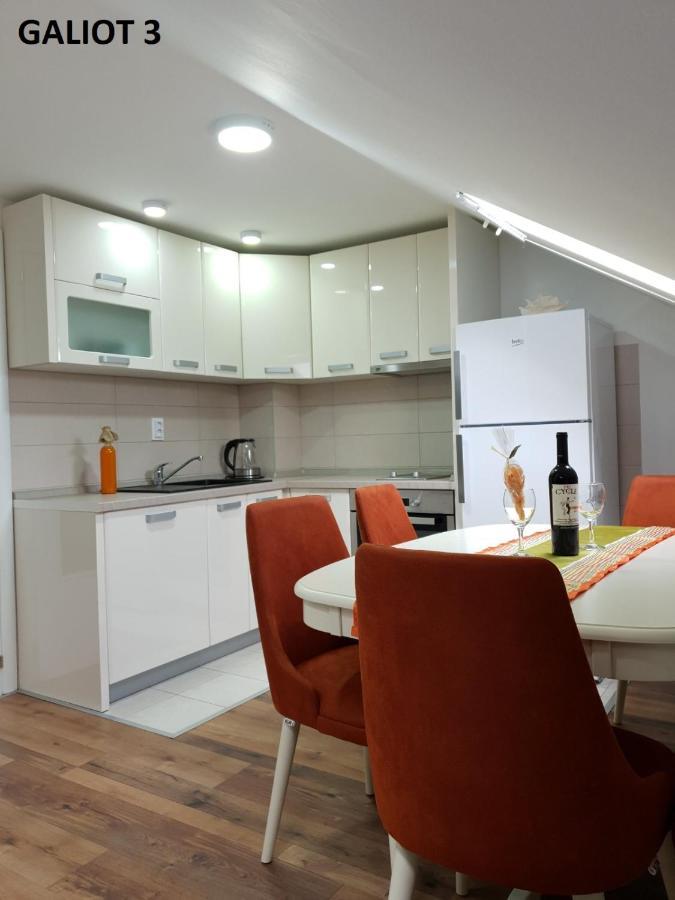 Apartmani Galiot Igalo Ngoại thất bức ảnh