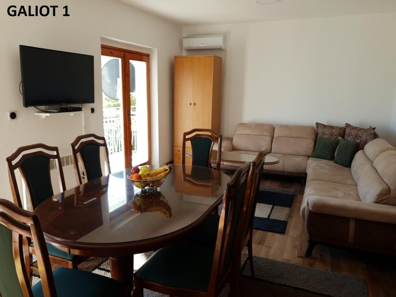 Apartmani Galiot Igalo Phòng bức ảnh